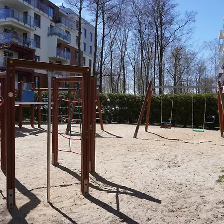 Apartment Seaside Polanki - Summer Outdoor Swimming Pool, Saunas, Two Playgrounds For Children, Gym, Individual Garage Included In The Price, Street Klonowa 17d Kolberg