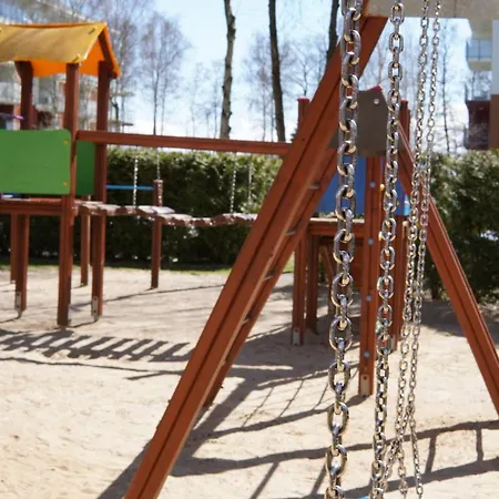 Apartment Seaside Polanki - Summer Outdoor Swimming Pool, Saunas, Two Playgrounds For Children, Gym, Individual Garage Included In The Price, Street Klonowa 17d