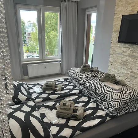Apartment Seaside Polanki - Summer Outdoor Swimming Pool, Saunas, Two Playgrounds For Children, Gym, Individual Garage Included In The Price, Street Klonowa 17d *