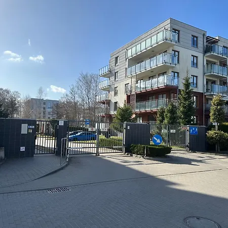 Daire Seaside Polanki - Summer Outdoor Swimming Pool, Saunas, Two Playgrounds For Children, Gym, Individual Garage Included In The Price, Street Klonowa 17d Kolobrzeg