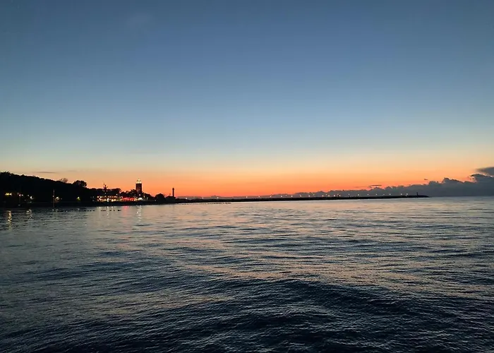 Seaside Polanki Z Garazem, Klonowa 17d 아파트 *