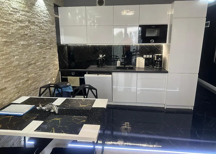 Seaside Polanki Z Garazem, Klonowa 17d 아파트 *